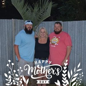 Meet your Posher, Lorie